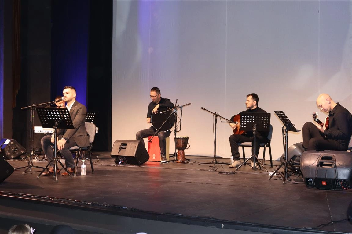 Ibrahim Bilčević održao ramazanski koncert u prepunoj Sali Narodnog pozorišta
